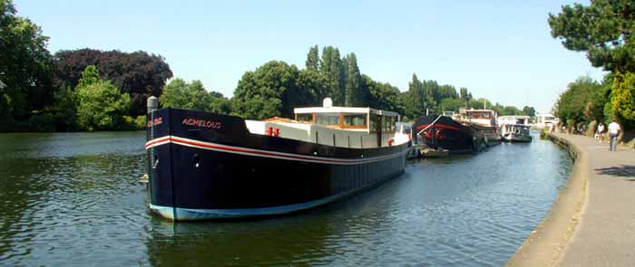 Queens Promenade Riverside Walk