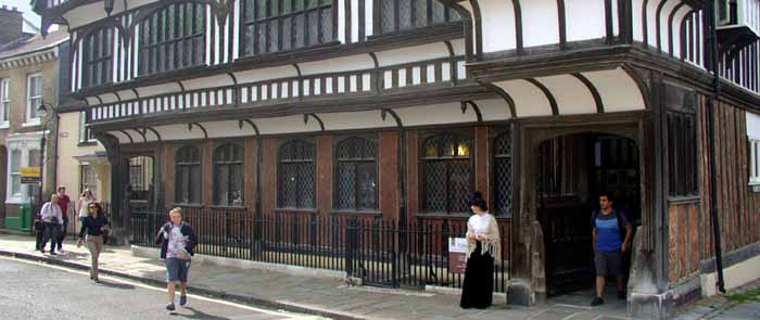 Tudor House & Garden